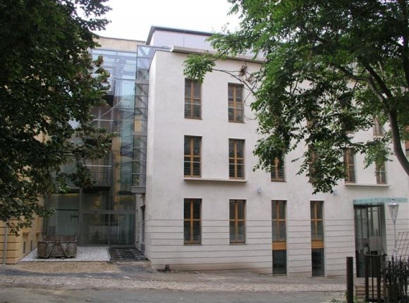 Revitalisation and completion of the complex Na Rybníčku, Prague 2