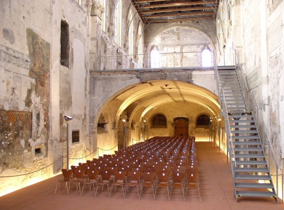 Built-in structure and addition to the church of St. Anna, Prague 1