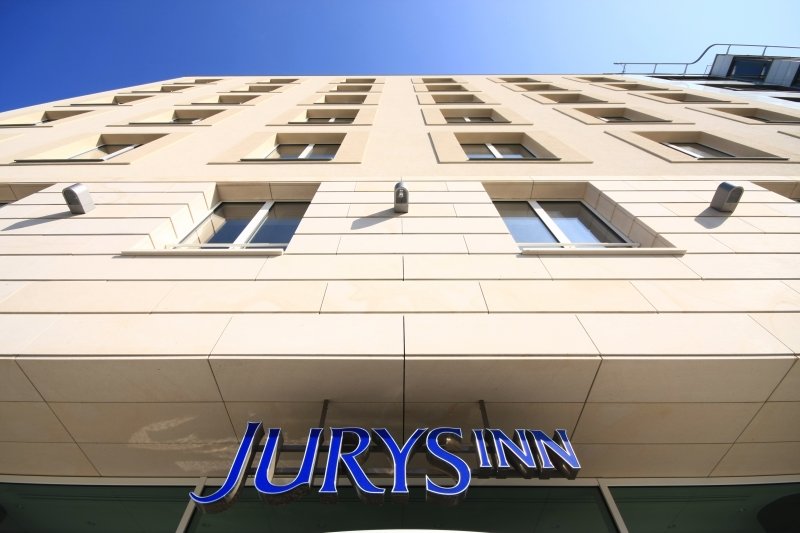 Hotel JURYS INN