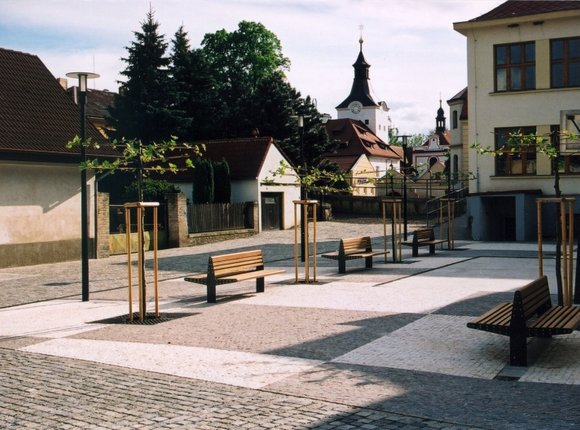 Landscaping of Dobřichovice School Building Grounds